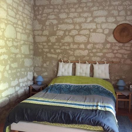 Les Caves Hotell Ambillou-Château Rom bilde