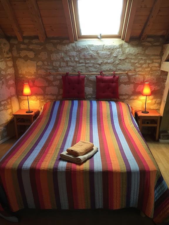 Les Caves Hotell Ambillou-Château Eksteriør bilde
