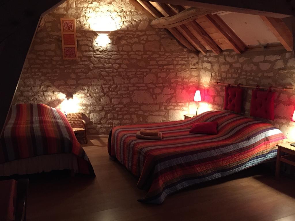 Les Caves Hotell Ambillou-Château Eksteriør bilde