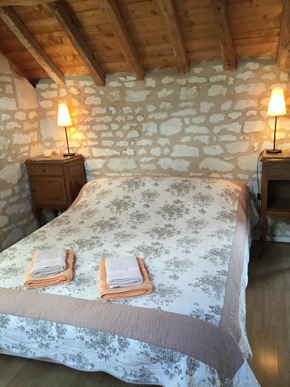 Les Caves Hotell Ambillou-Château Eksteriør bilde