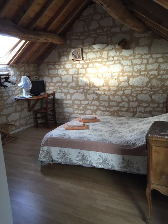 Les Caves Hotell Ambillou-Château Eksteriør bilde