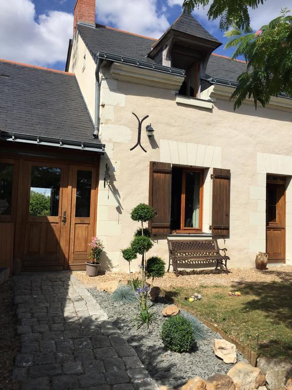 Les Caves Hotell Ambillou-Château Eksteriør bilde